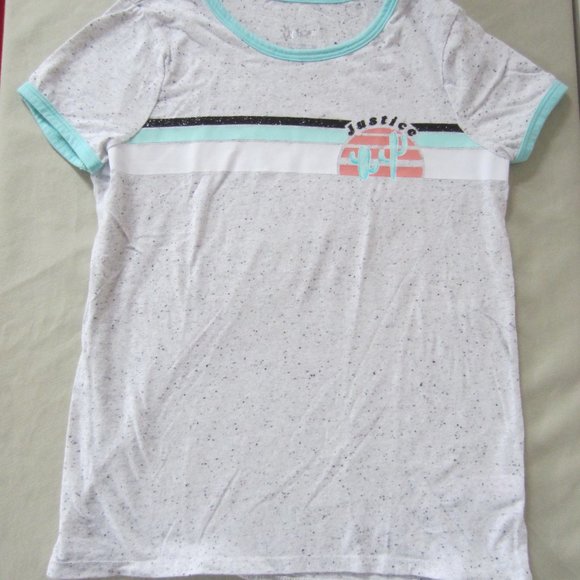 Lot 3 pc. JUSTICE Girl's Clothing - 2 Tee Tops - 1 Shorts Size 12 - Picture 5 of 10